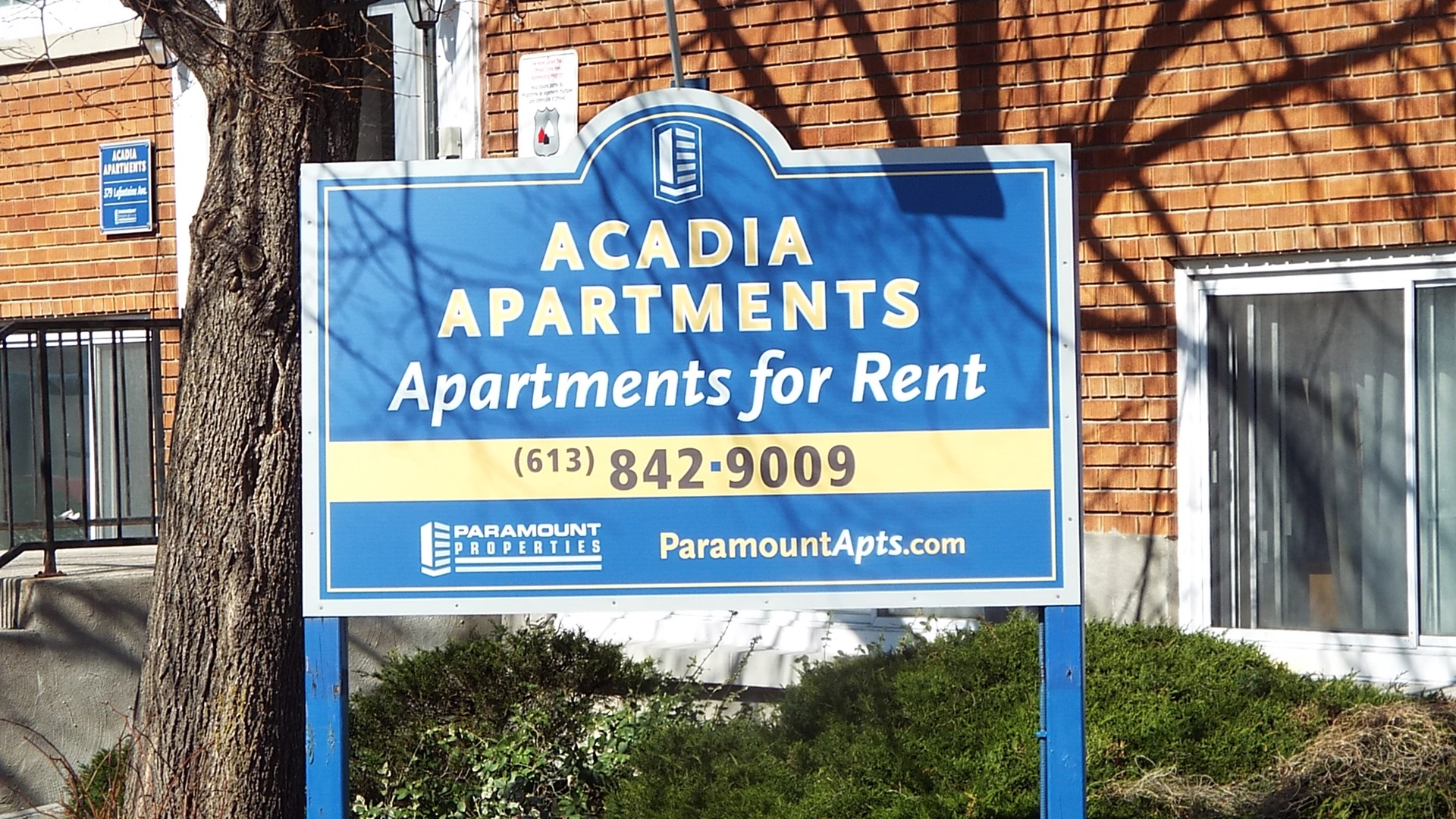 property tenant signs
